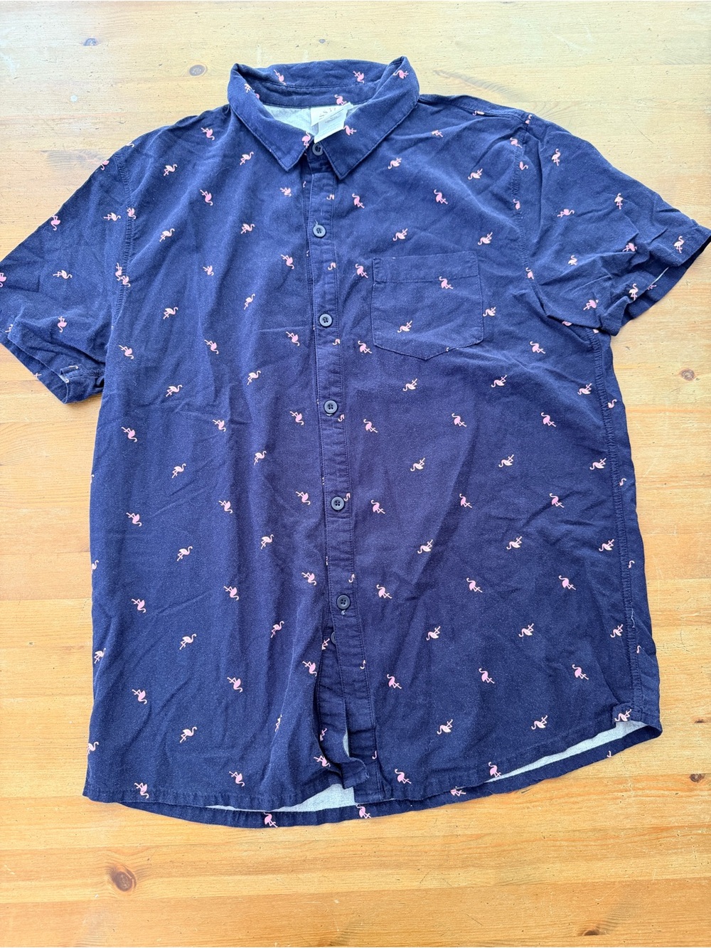 Men's Medium Navy Short-Sleeve Button-Up Shirt with Pink Flamingo Print